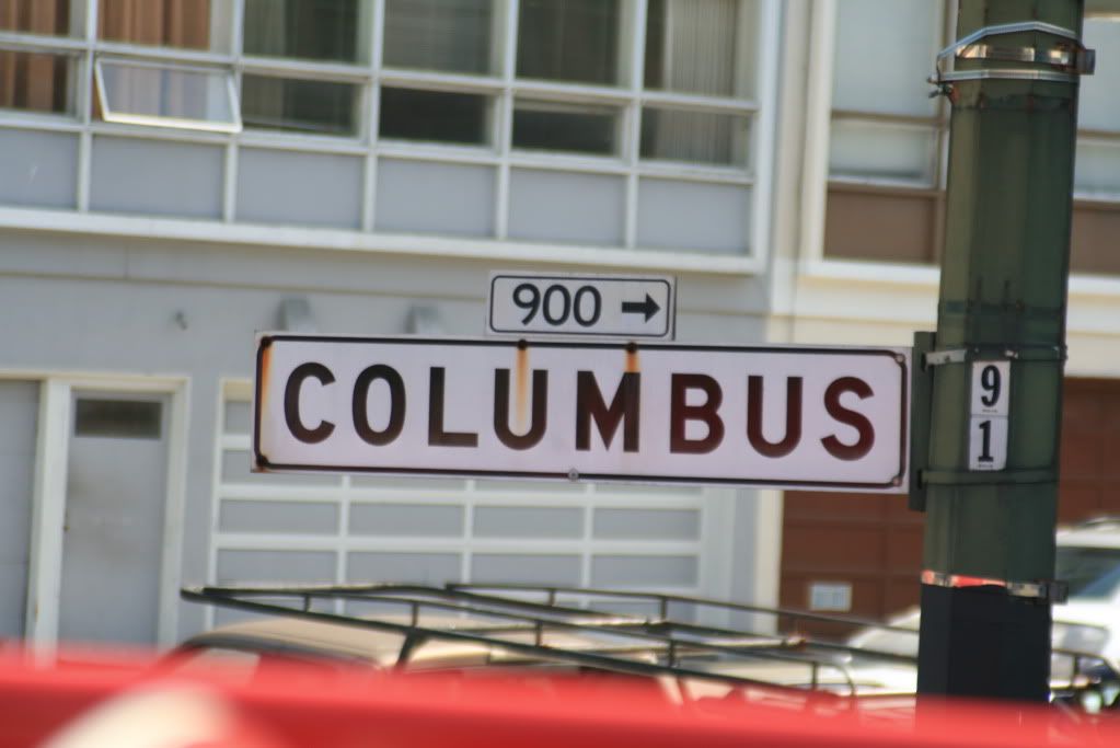 IMAGE: http://i1097.photobucket.com/albums/g341/Lholaday/San%20Fran/219.jpg