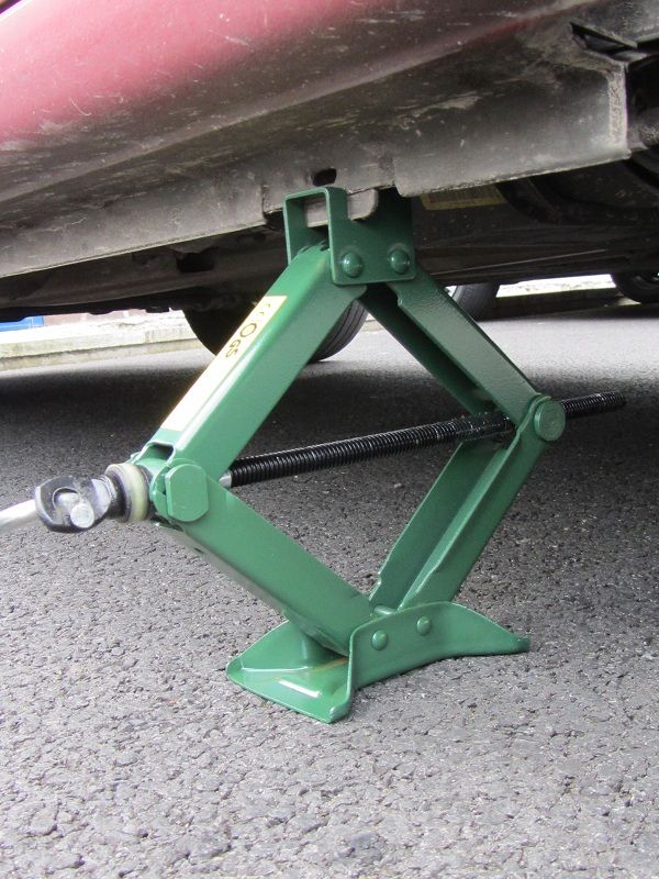 1 TON SCISSOR CAR WHEEL JACK WIND UP for TOYOTA YARIS lifting floor