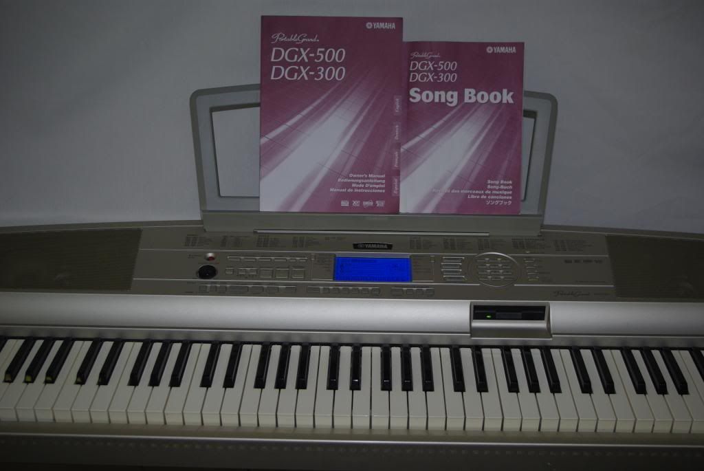 Yamaha DGX-500 digital piano 88 keys touch sensitive keys | eBay