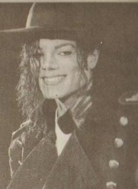 MJ-dangerous-era-16855936-270-369.jpg