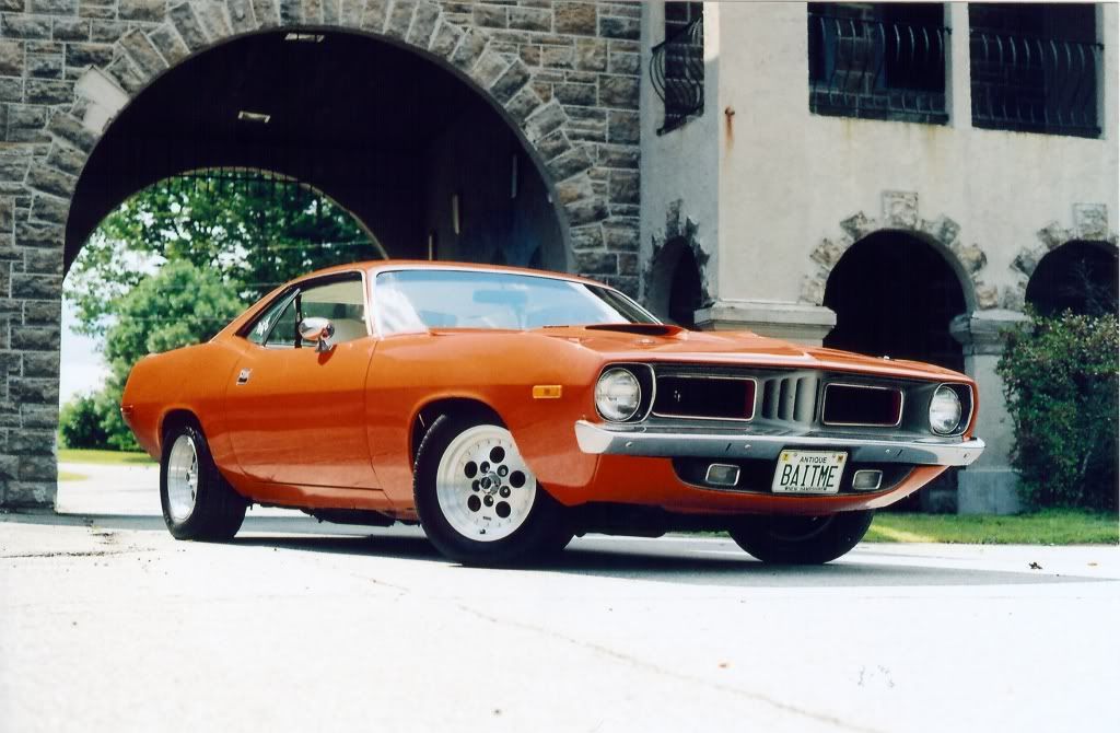 72 Barracuda and 70 road runner