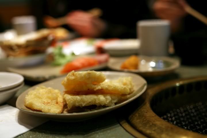 IMAGE: http://i1097.photobucket.com/albums/g350/winwinphoto/IMG_9844-720.jpg