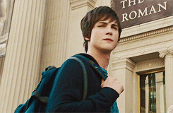  photo tumblr_mew1rclhNU1rv8oyzo2_r2_250.gif