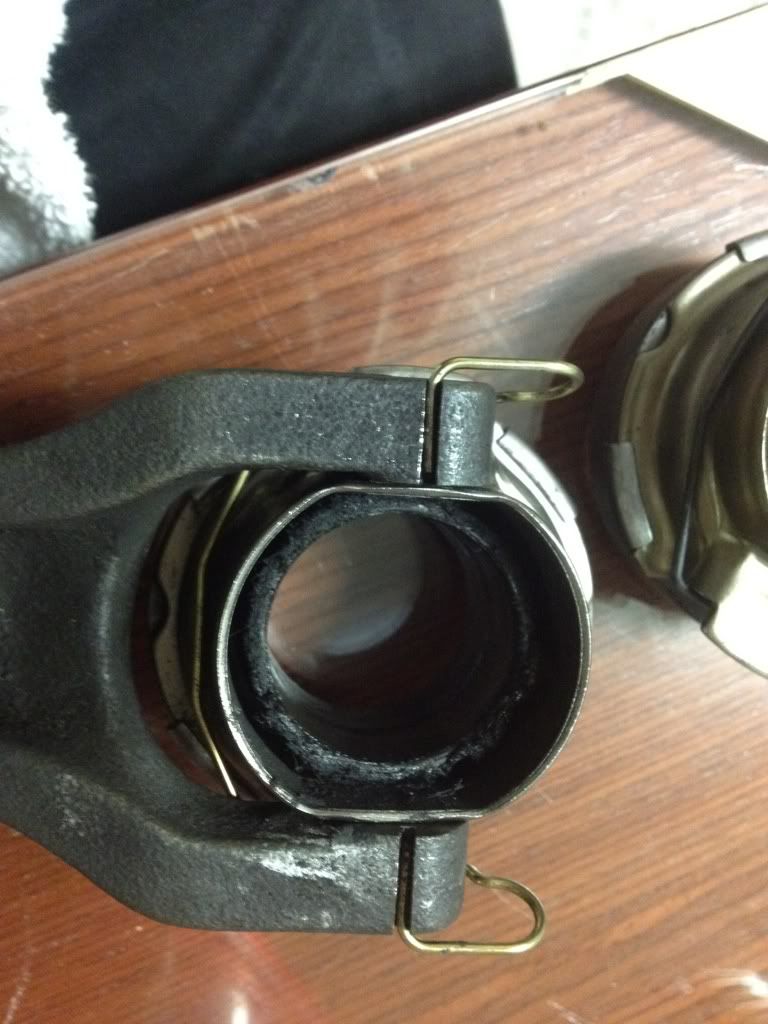 Help?? comp clutch throw out bearing clip
